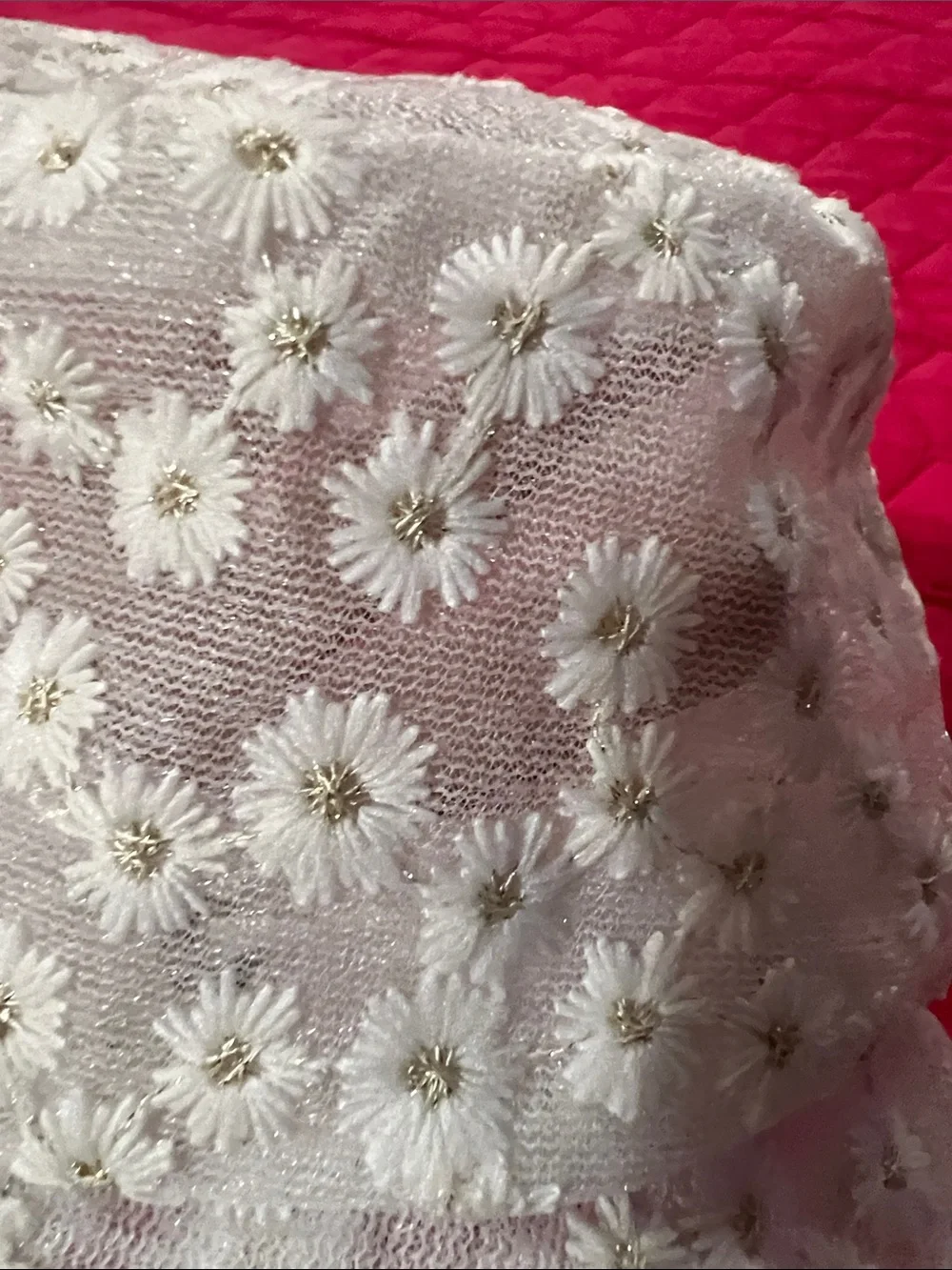 Lulu’s White Floral Embroidered Bucket Hat- Brand Lulu’s